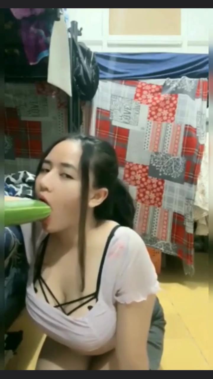 Berlian Ochi Zaman Bigo Uting Menonjol Nyepong Anu