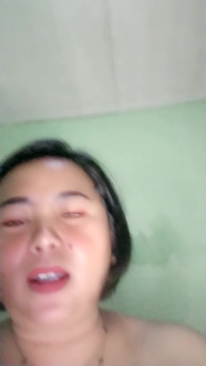 Susu Gede Bulet Nyai Puting Mancung Ingin di Kenyot HOT51