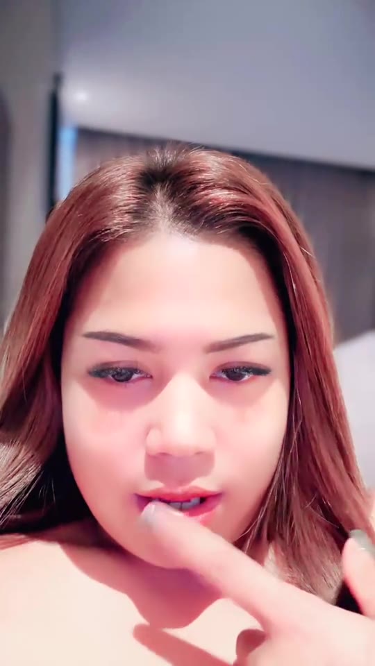 Masih Belum Terlatih Nadiyaa Pengen Rasain Klimaks HOT51