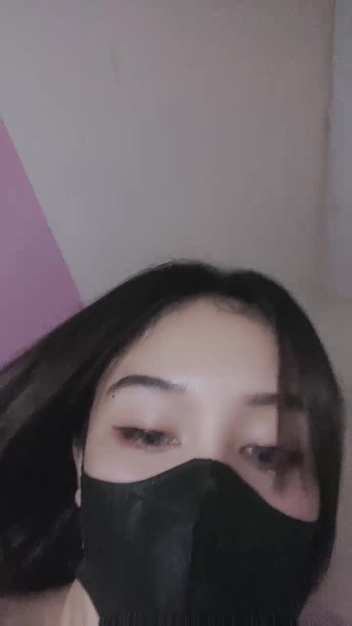 Jepit Guling Bebbyy Pengen Goyangin Otong Kamu ID 89642786 Mango